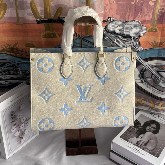 🎀 RARE 🎀Louis Vuitton OnTheGo PM Monogram Empreinte Giant - Picture 1 of 5